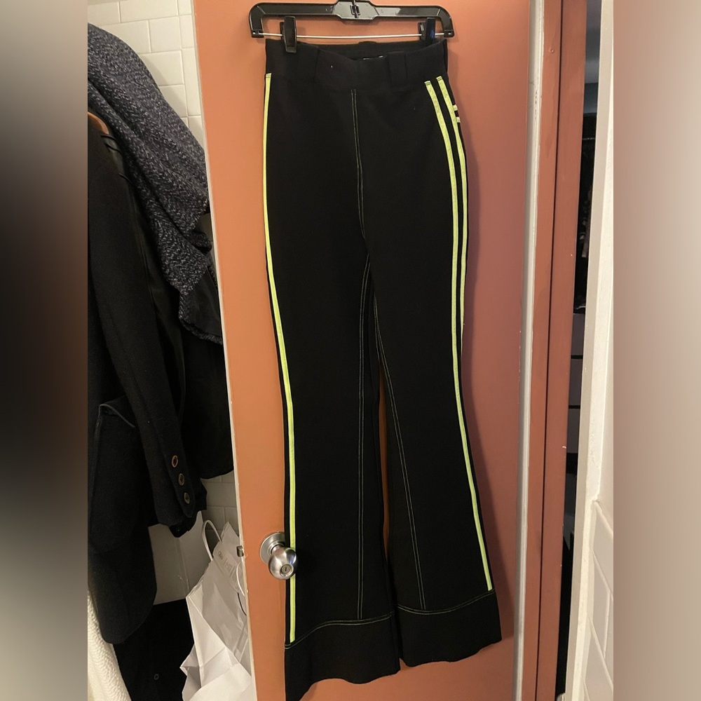 I am Gia pants